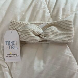 Time and Tru Beige Ribbed Headband